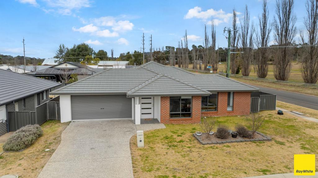 2 Greaves Cl, Armidale, NSW 2350