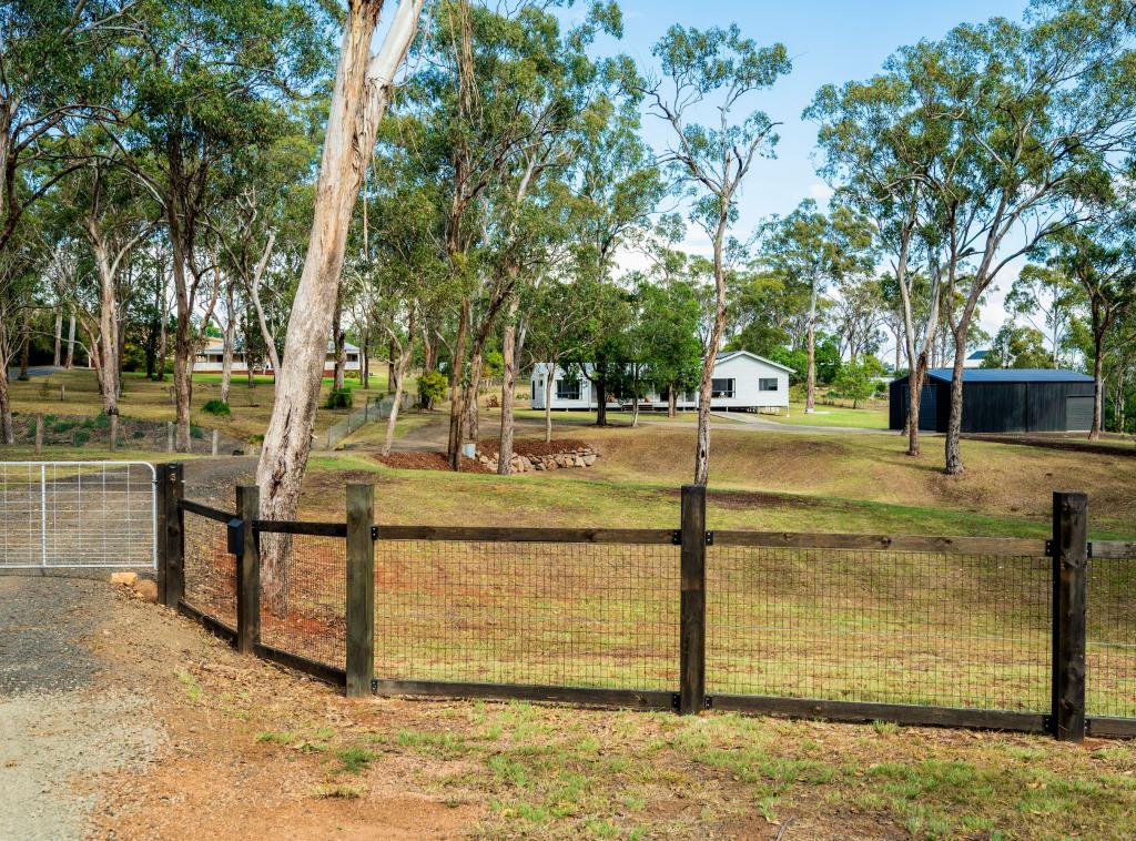 3 Fondulac Dr, Highfields, QLD 4352