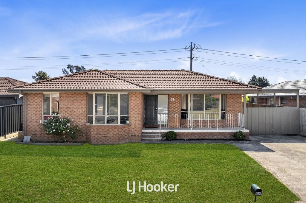 32 Justin Cct, Hampton Park, VIC 3976