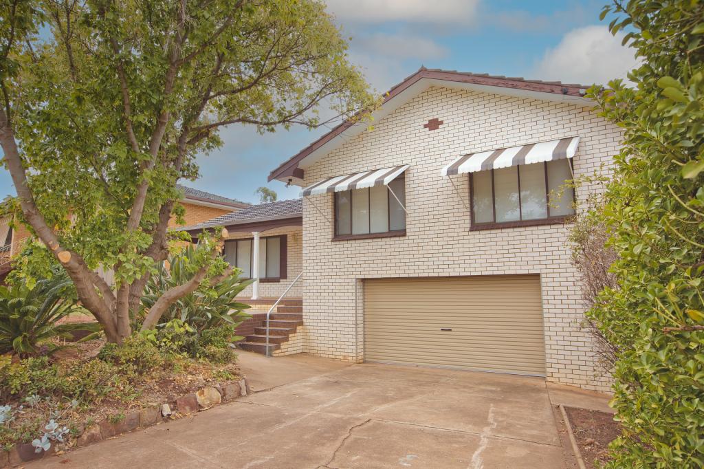 27 Hart St, Griffith, NSW 2680