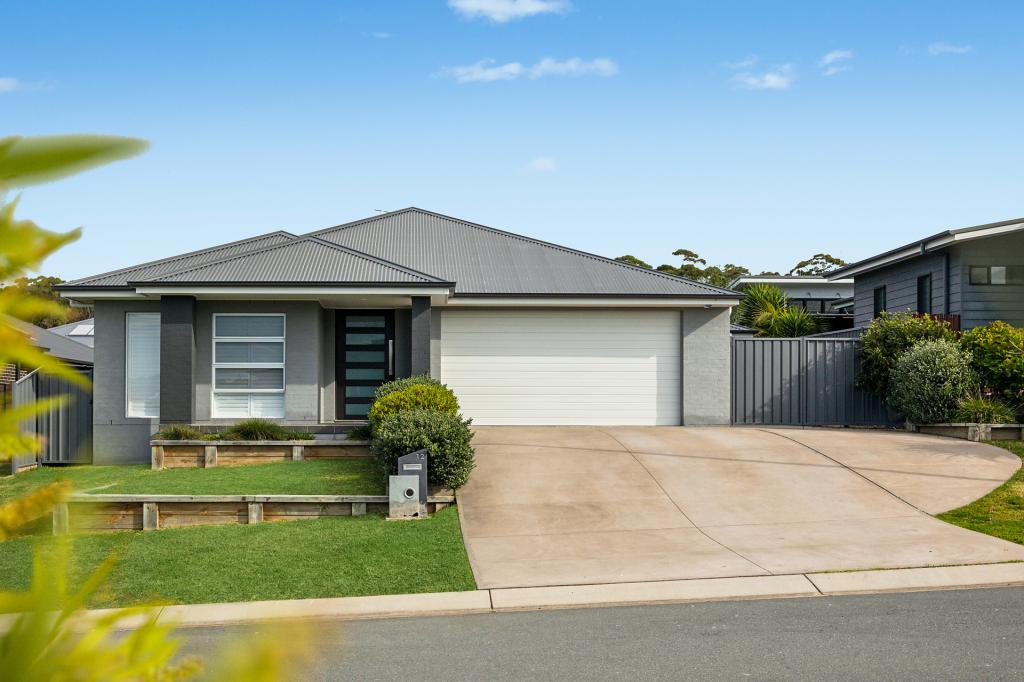 12 Michigan Way, Burrill Lake, NSW 2539