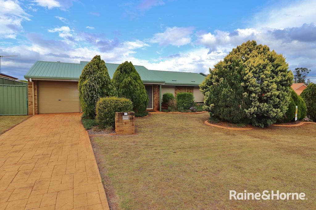 6 Margaret St, Kingaroy, QLD 4610