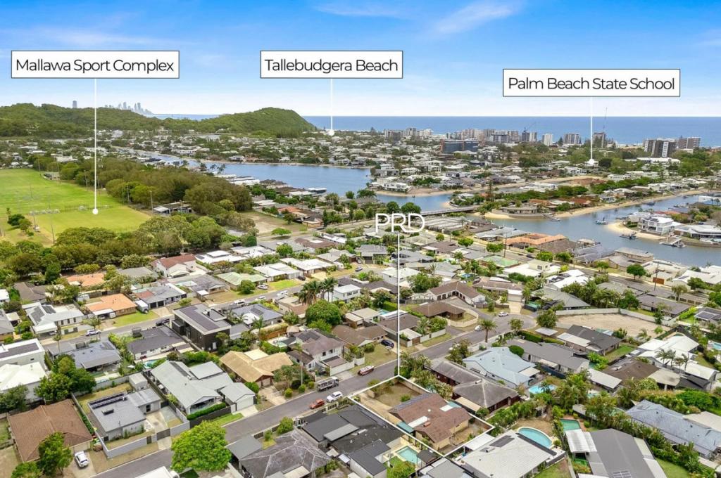 10 Barklya Pl, Palm Beach, QLD 4221