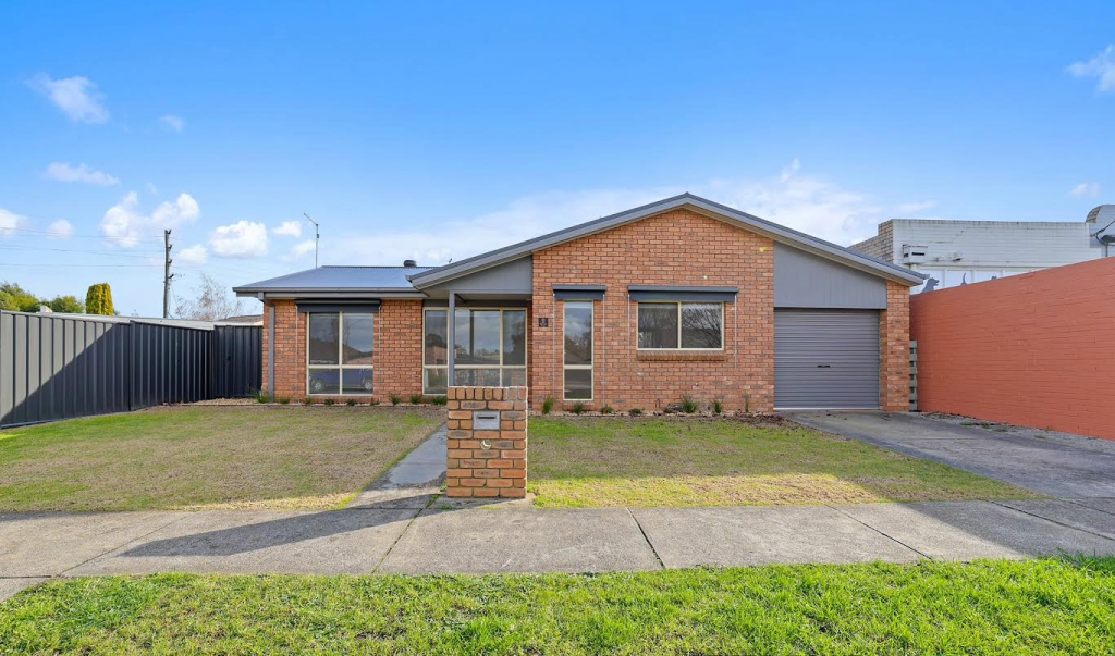 9 Buln Buln Rd, Drouin, VIC 3818