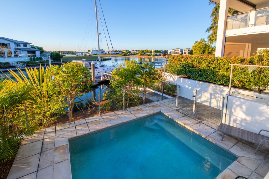 2244 Glengallon Way, Hope Island, QLD 4212