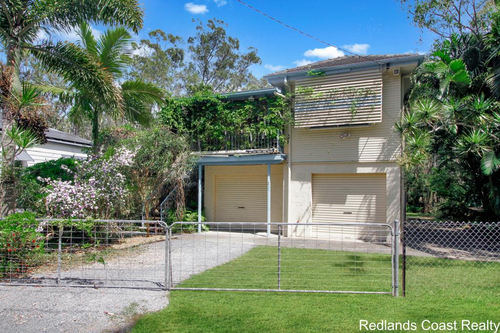 33 Alexander St, Macleay Island, QLD 4184