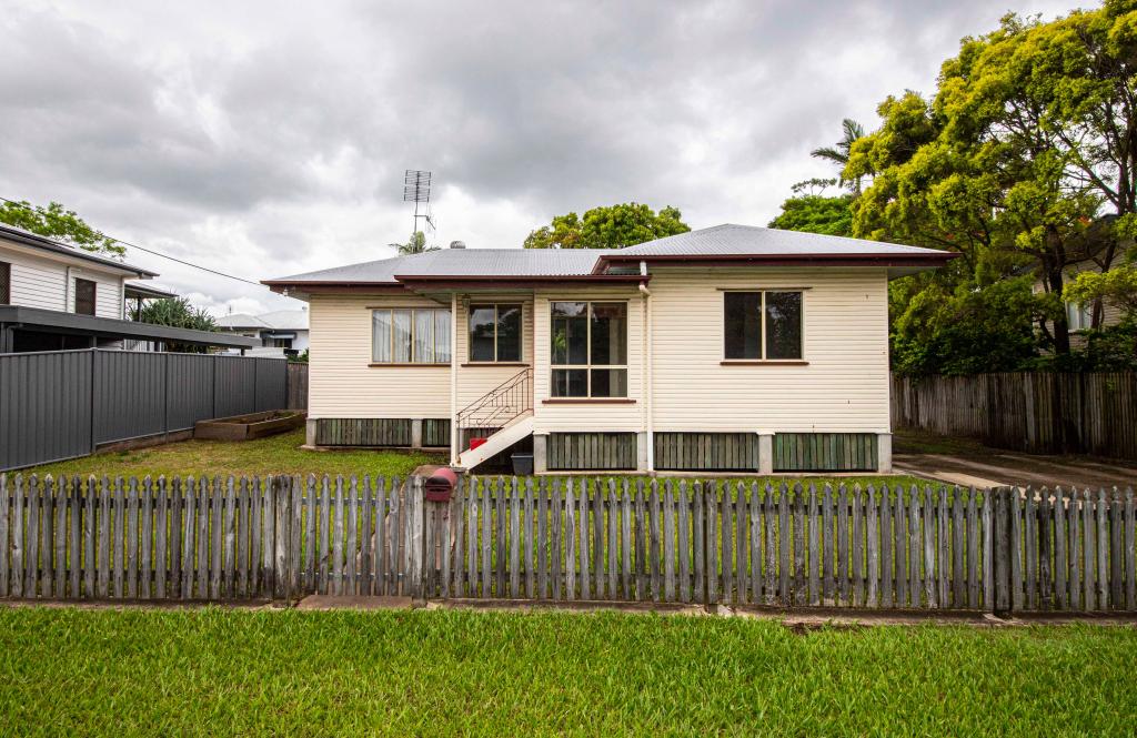12 Hunter St, Maryborough, QLD 4650