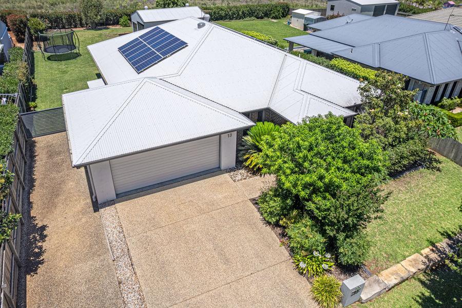 13 GOSHAWK DR, KLEINTON, QLD 4352