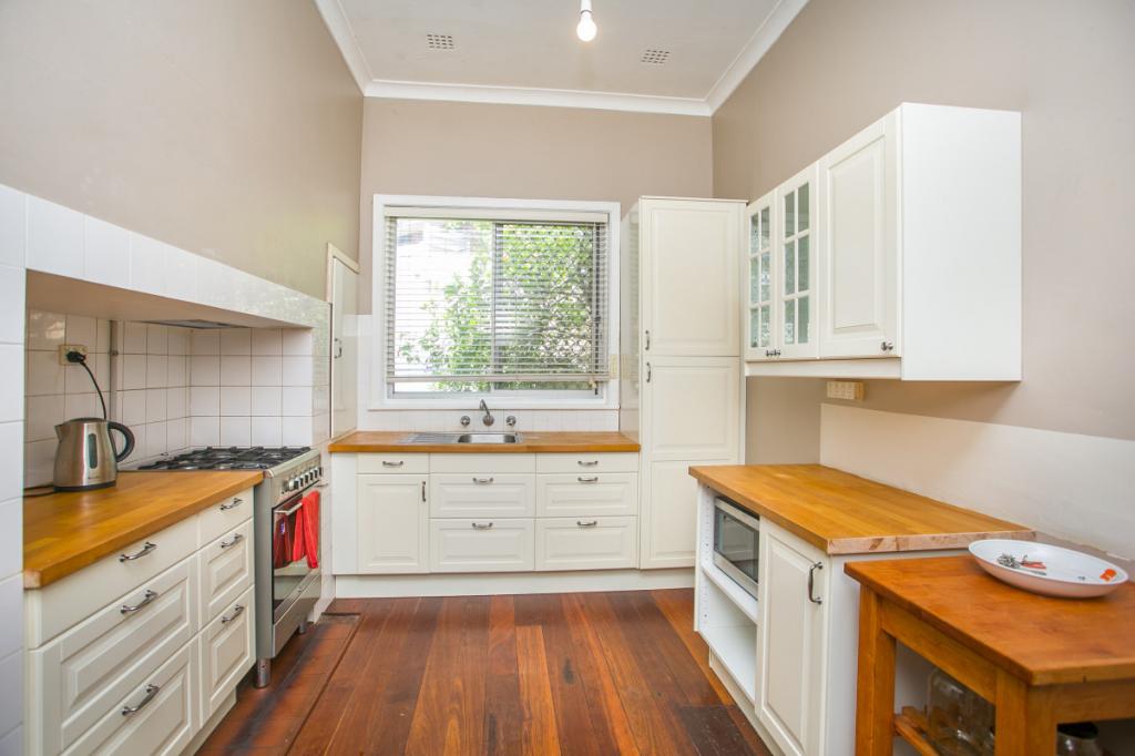 2B PUNTIE CRES, MAYLANDS, WA 6051