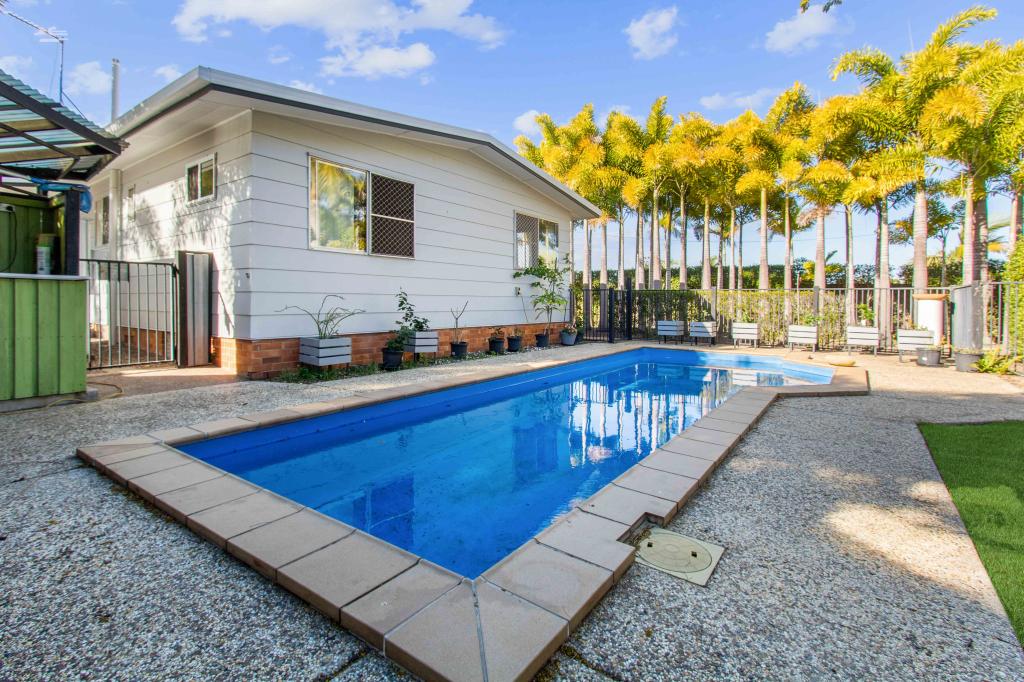 53 Bideford St, Torquay, QLD 4655