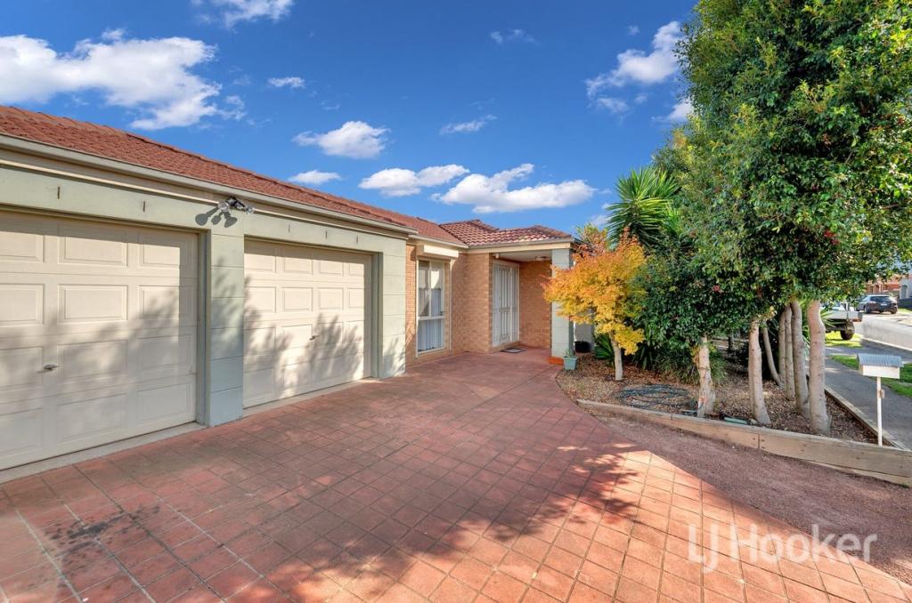 17 Tawrrific St, Kurunjang, VIC 3337