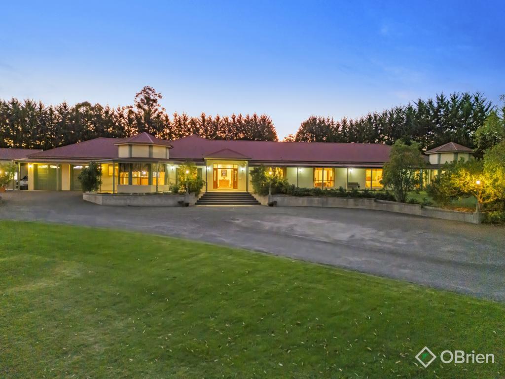 40 Bellbird Ct, Langwarrin, VIC 3910