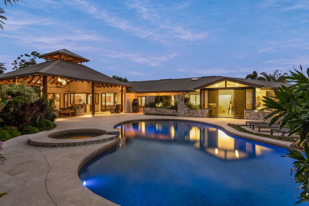 21-23 Copeman Cl, Redlynch, QLD 4870