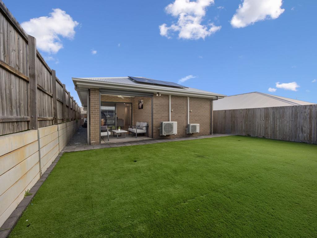 22 Obsidian St, Collingwood Park, QLD 4301