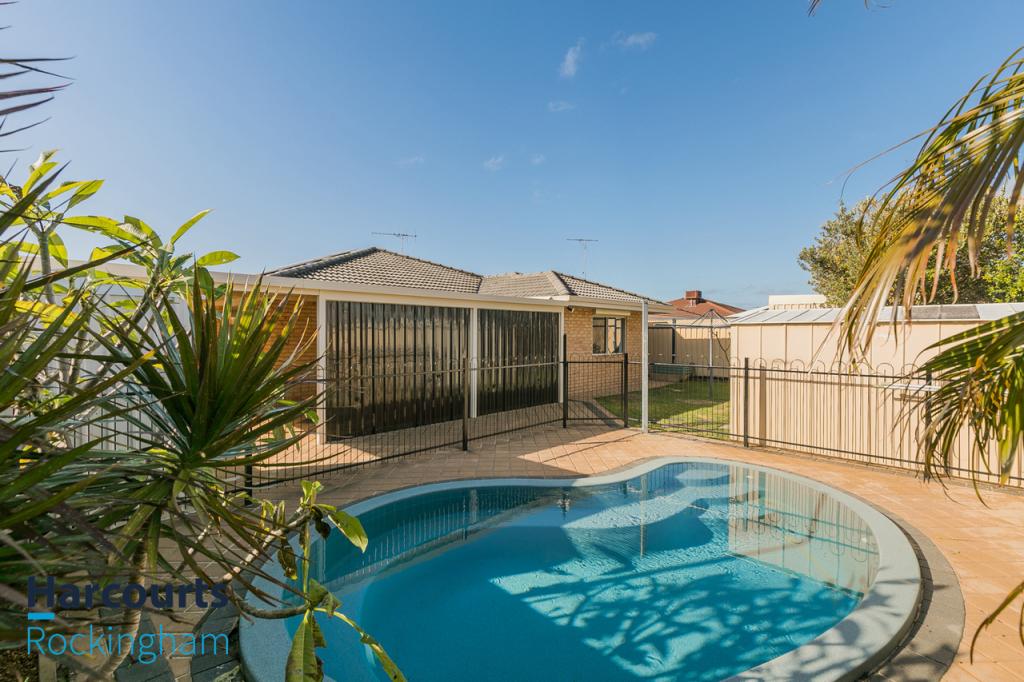 15 Manta Ct, Warnbro, WA 6169