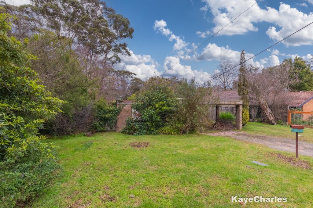 4 Young St, Beaconsfield Upper, VIC 3808