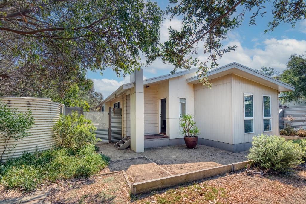 10 Amanda Cres, Venus Bay, VIC 3956
