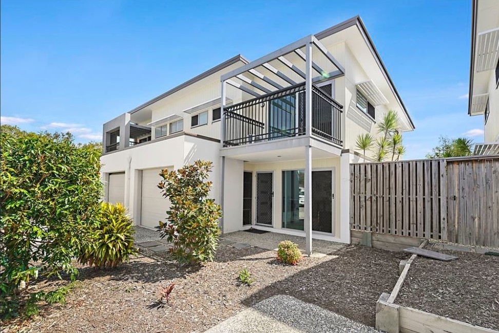 18/177-181 Central St, Labrador, QLD 4215