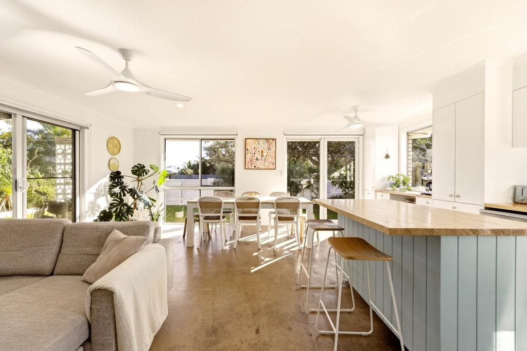 57 Point Cartwright Dr, Buddina, QLD 4575