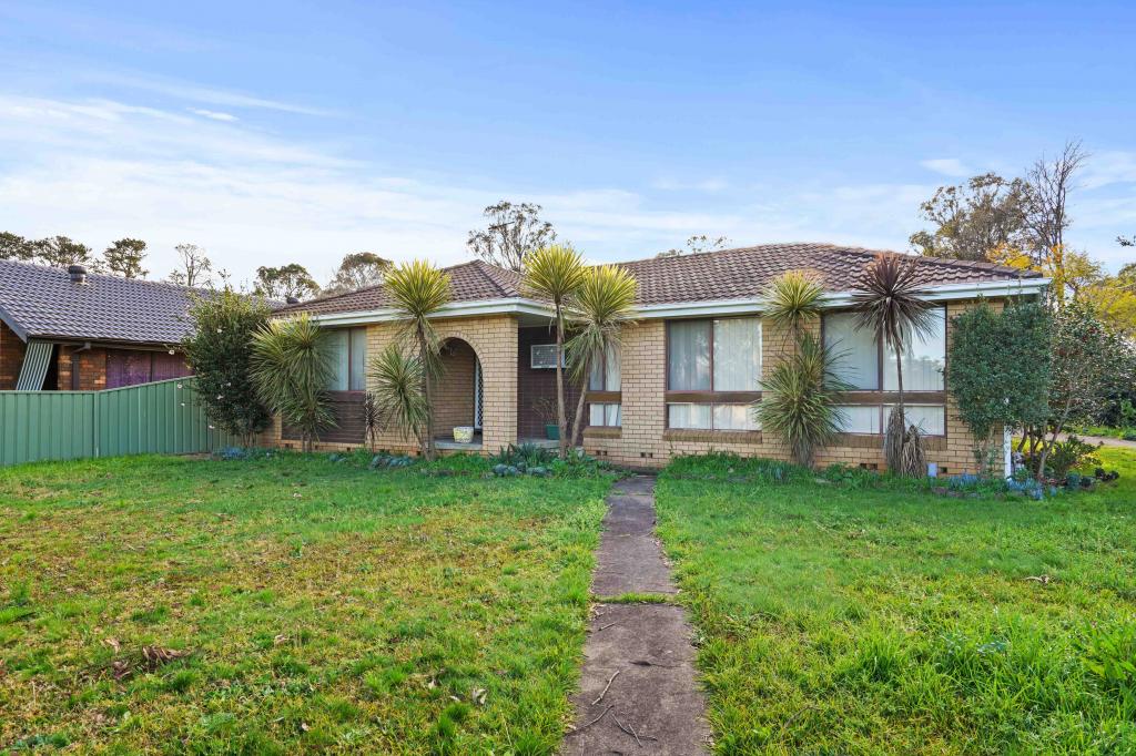 2 TURNER ST, THIRLMERE, NSW 2572