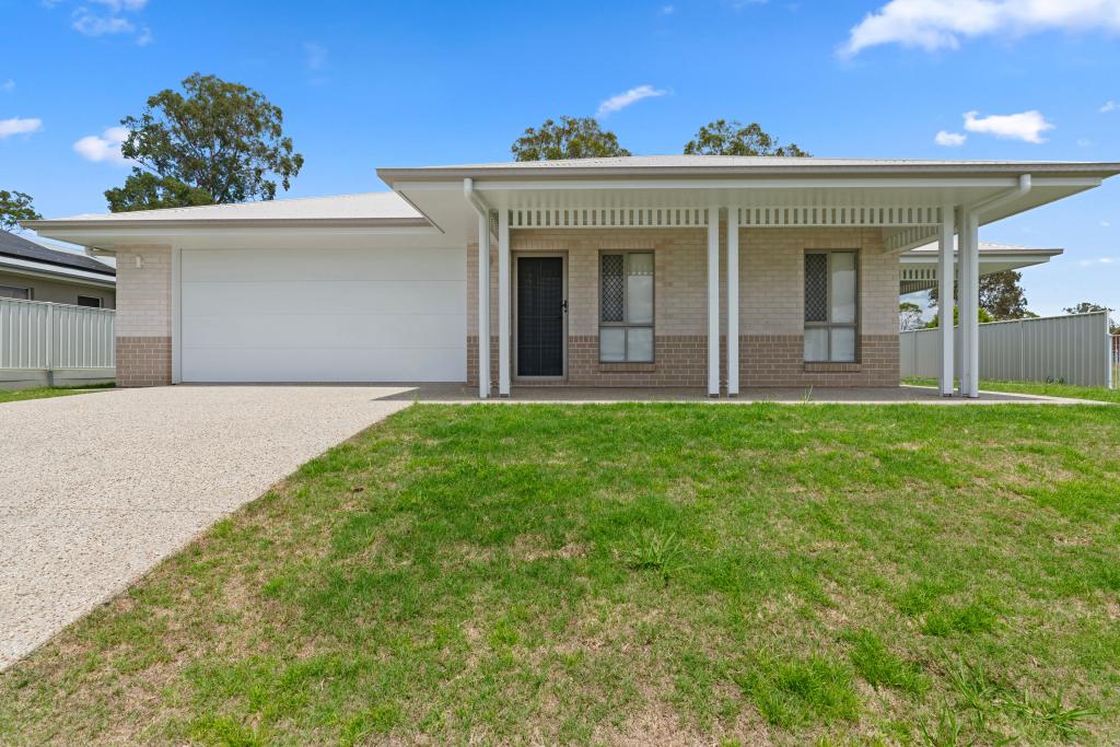 30 Furness Rd, Southside, QLD 4570