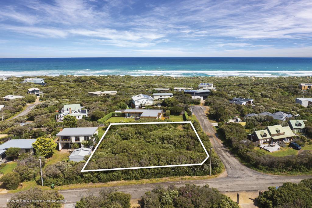 16-18 Constantine Ave, St Andrews Beach, VIC 3941