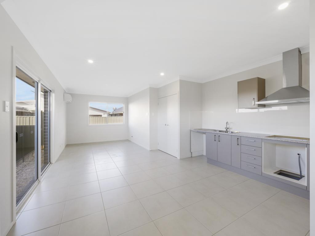 5A ARENA ST, SPRING FARM, NSW 2570