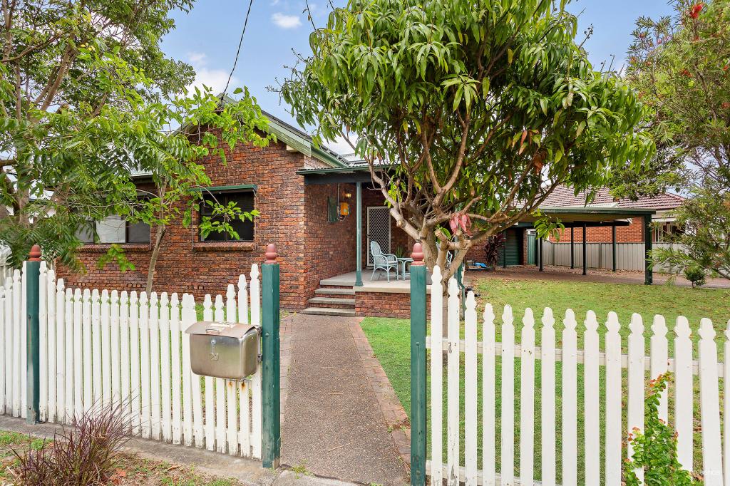 29 Warrah St, Hamilton East, NSW 2303