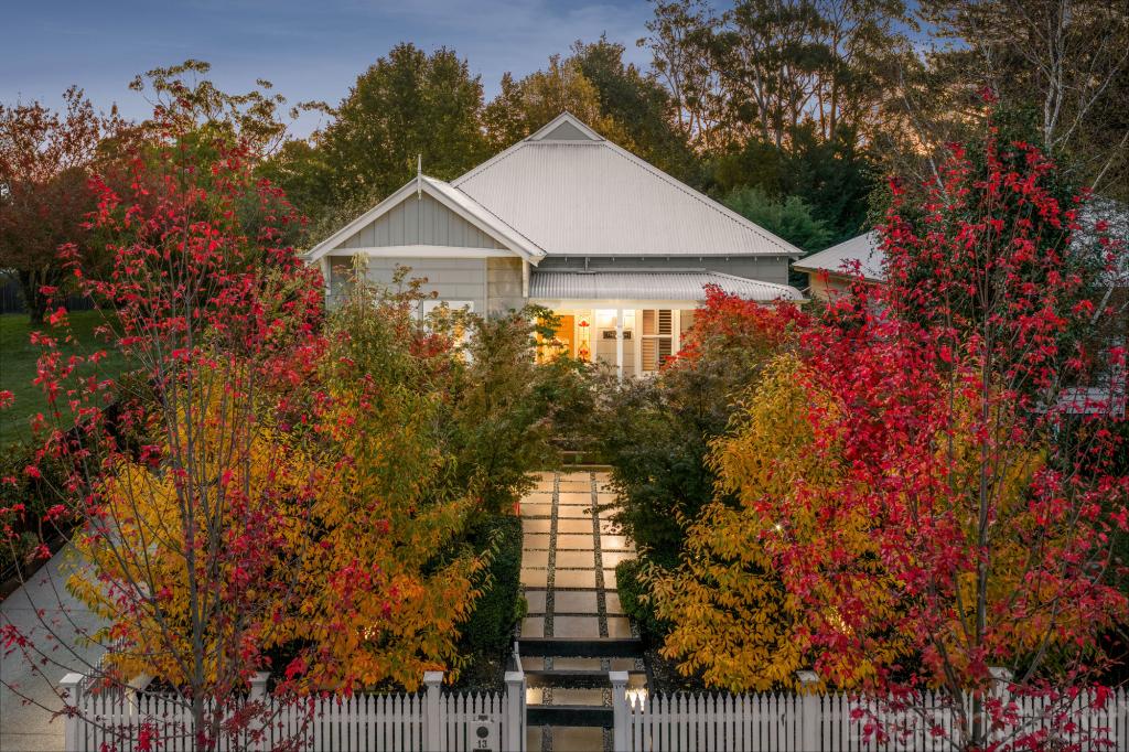 13 CENTRAL AVE, DAYLESFORD, VIC 3460
