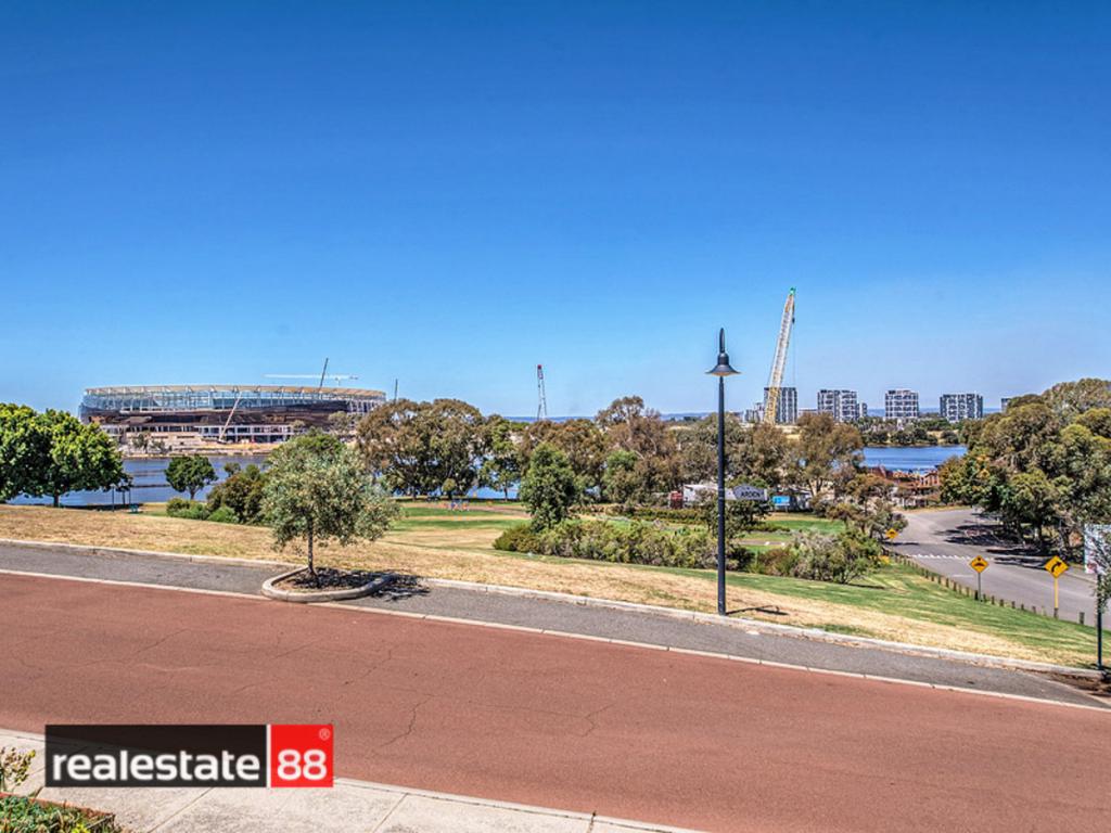 2/6 NILE ST, EAST PERTH, WA 6004