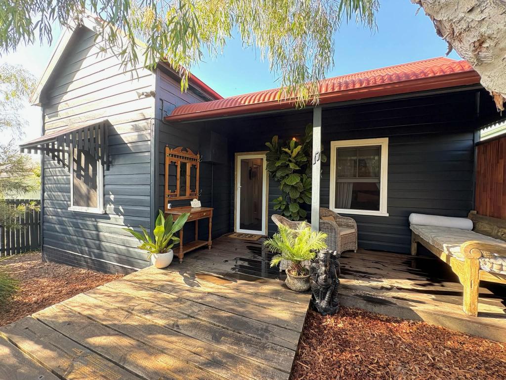 17 Station St, Macksville, NSW 2447