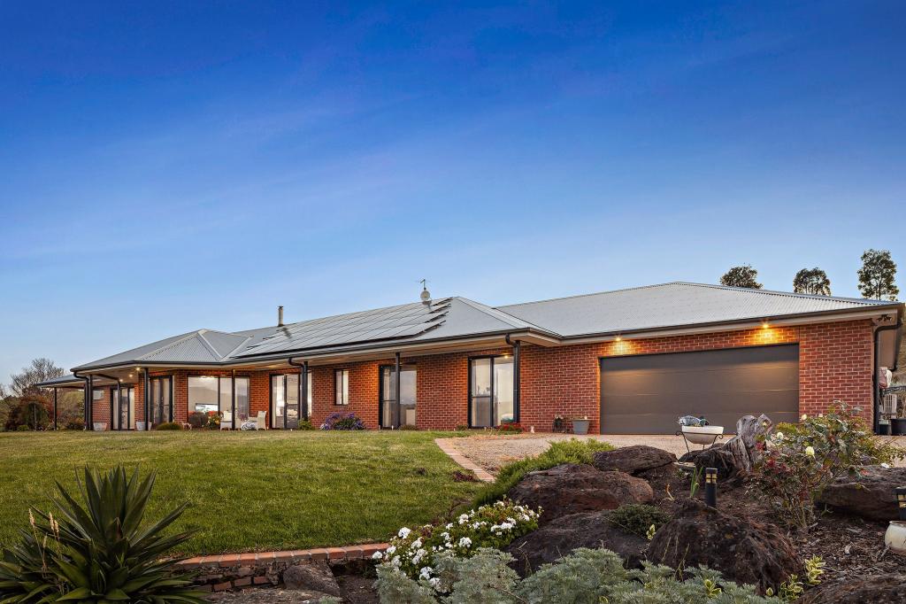 225 Jacksons Rd, St Andrews, VIC 3761