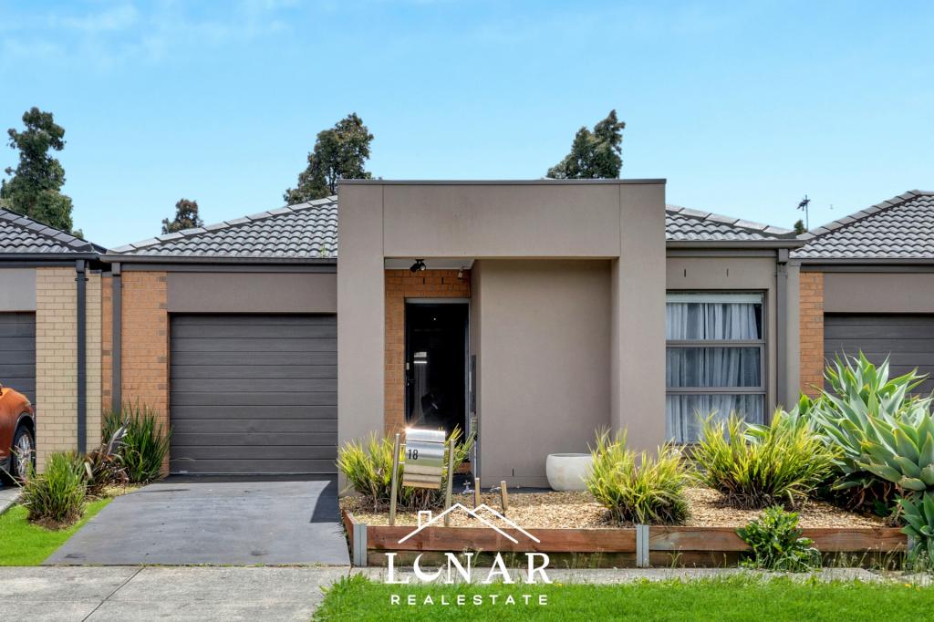 18 Wilkiea Cres, Cranbourne North, VIC 3977