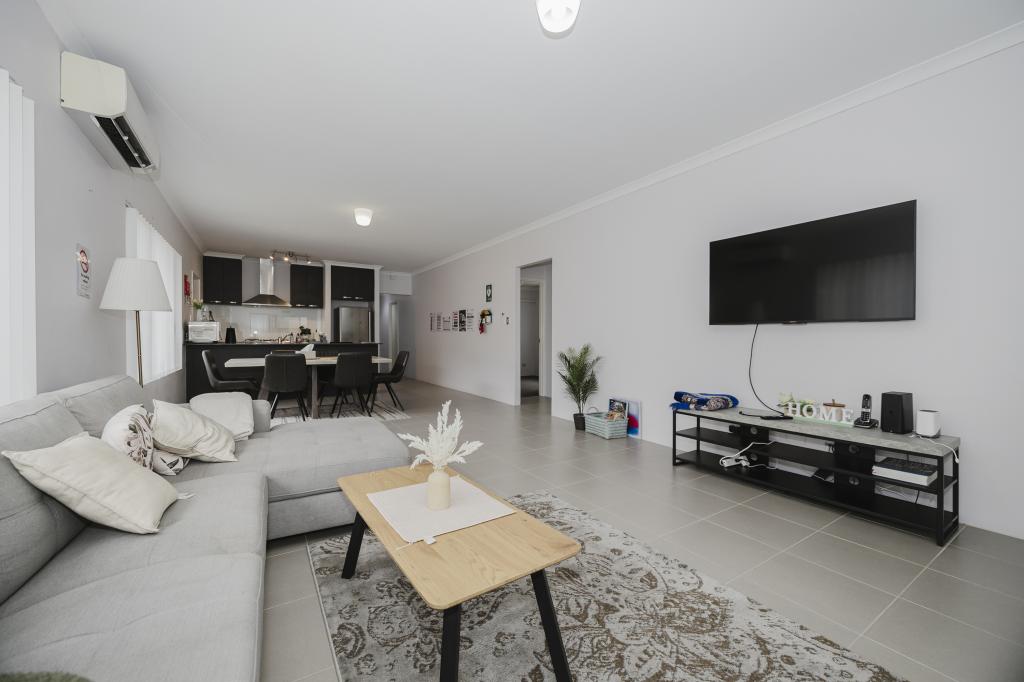 10 Le Souef St, Maddington, WA 6109