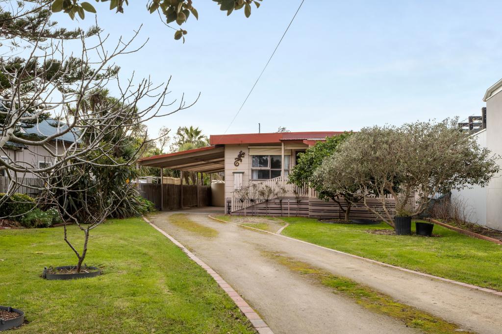 10 Beach Gr, Seaford, VIC 3198