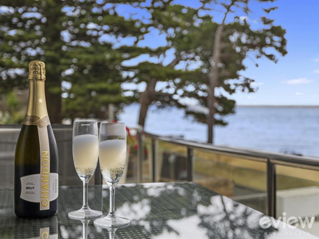 1/42 Stradbroke Ave, Cowes, VIC 3922