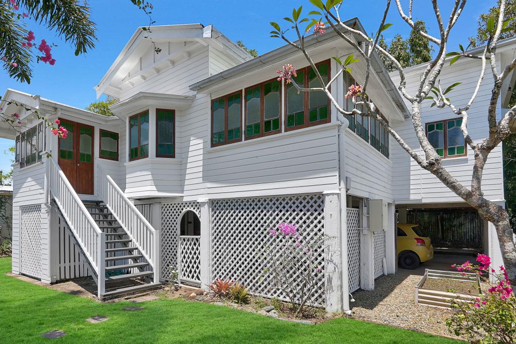 23 Law St, Cairns North, QLD 4870