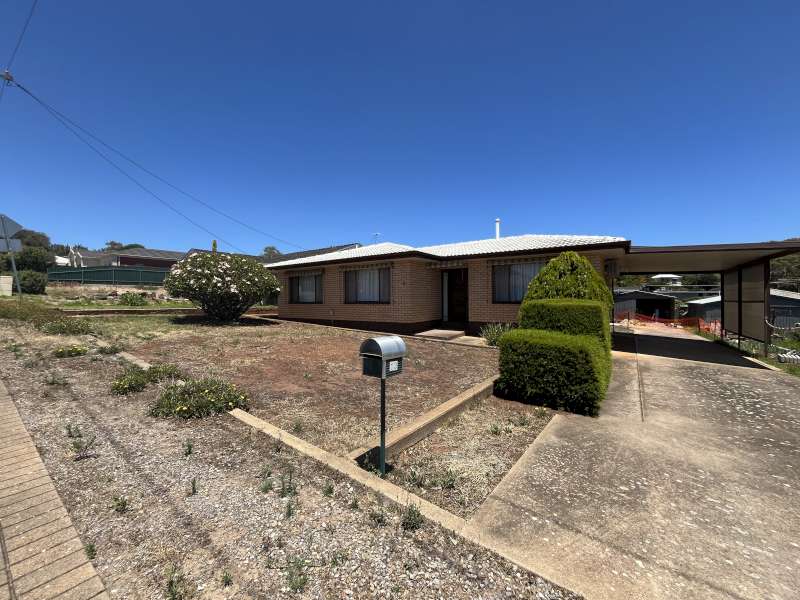 13 CHAPMAN AVE, MCLAREN VALE, SA 5171