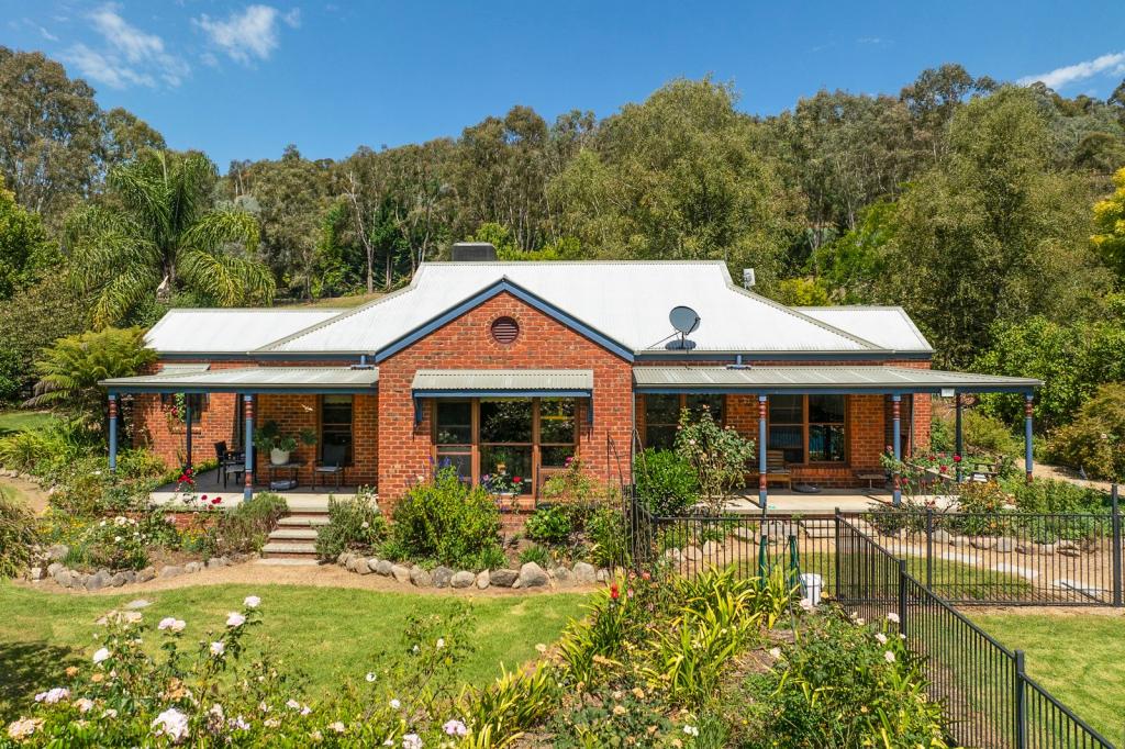 9 GREENS LANE, MYRTLEFORD, VIC 3737