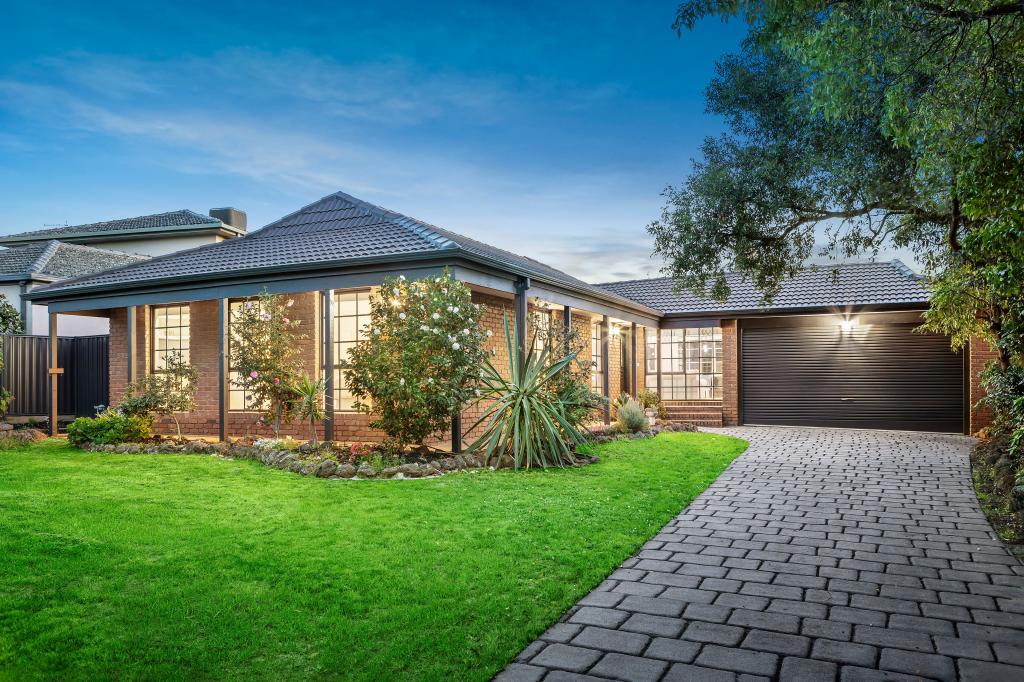 8 Charlton Ct, Wantirna South, VIC 3152