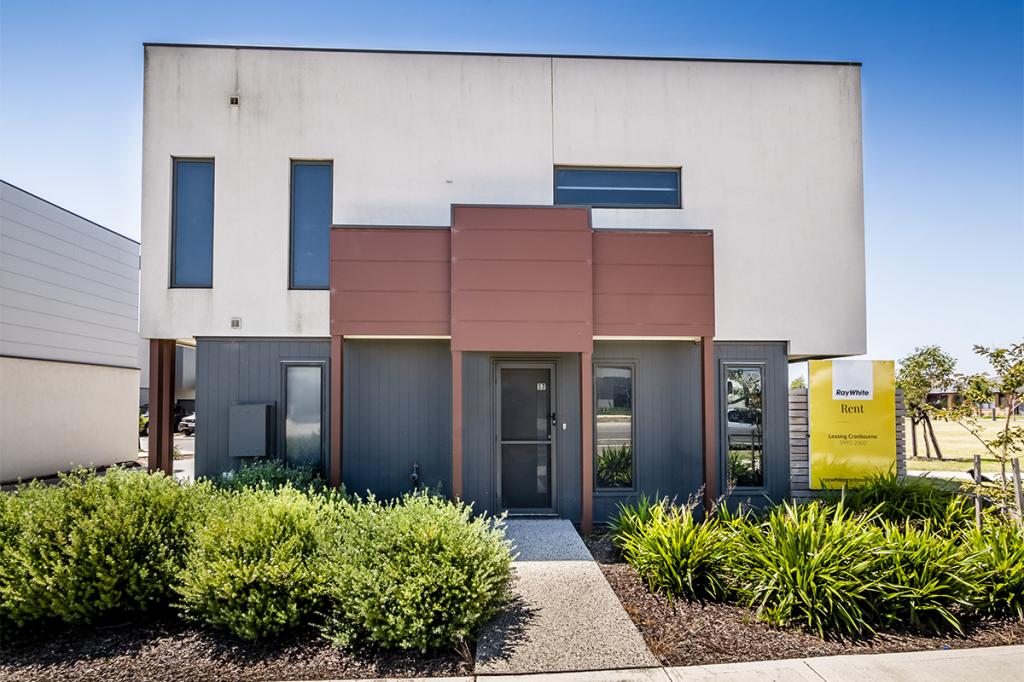 17 Queenie Way, Cranbourne West, VIC 3977