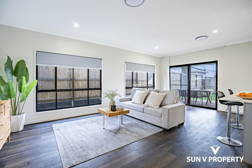 22 Tamarind Cres, Park Ridge, QLD 4125