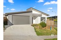 38 Samantha St, Redbank Plains, QLD 4301