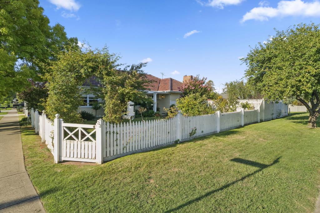 33 Curia St, Mansfield, VIC 3722