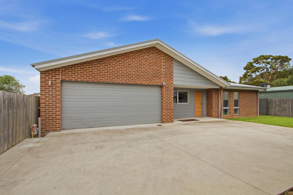 65A FITZROY ST, SALE, VIC 3850