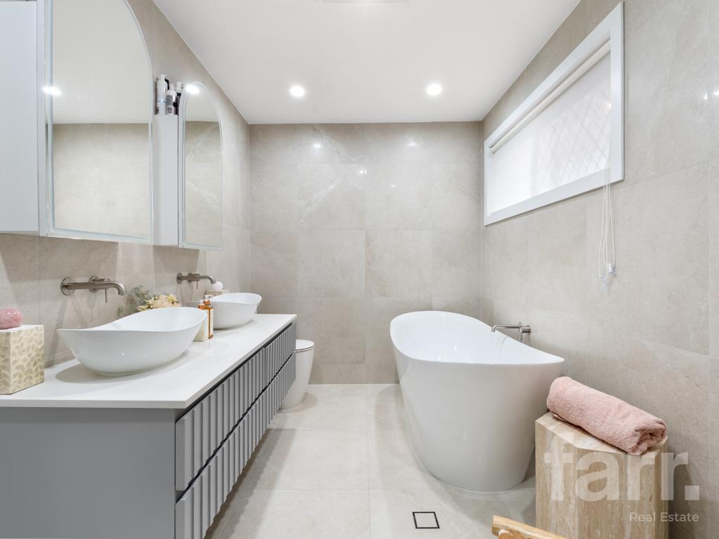 27 Padauk Dr, Nerang, QLD 4211