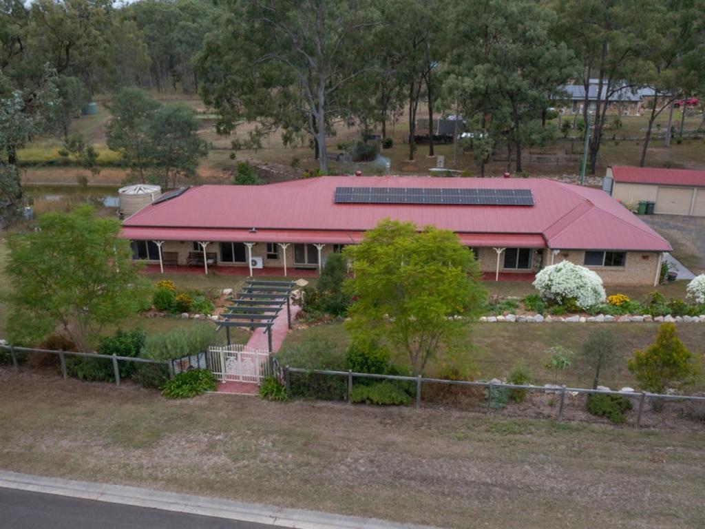 57 Edwards Rd, Gatton, QLD 4343