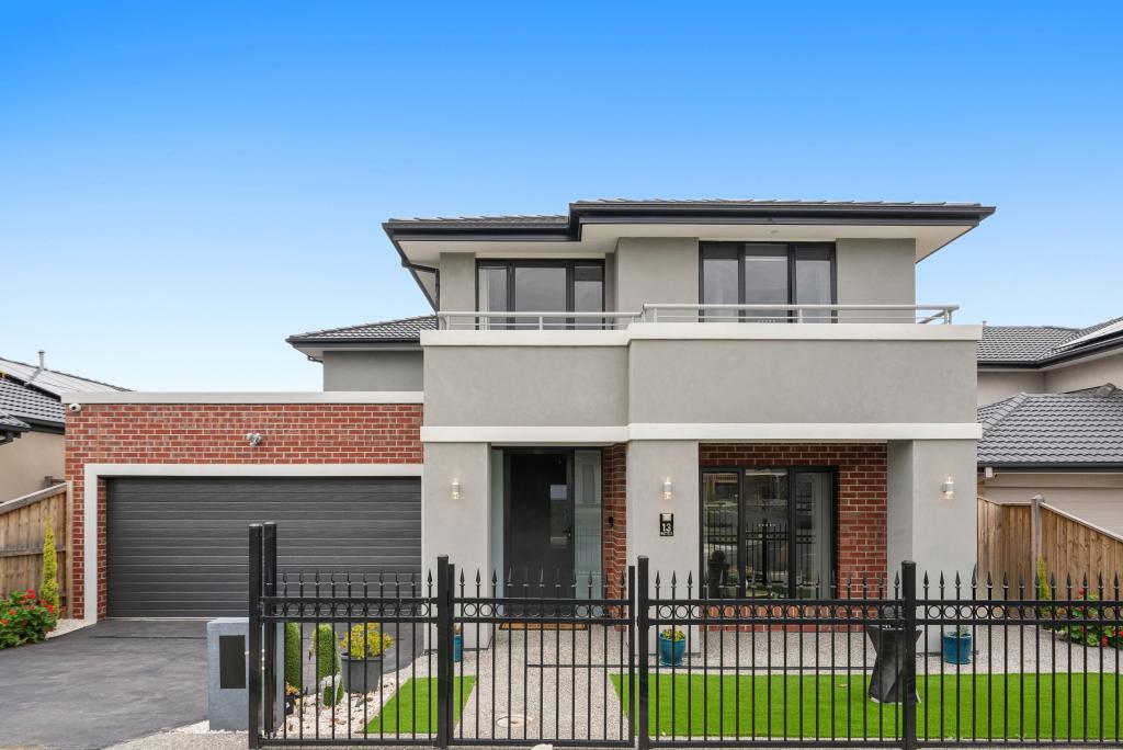 13 VEGA ST, WOLLERT, VIC 3750