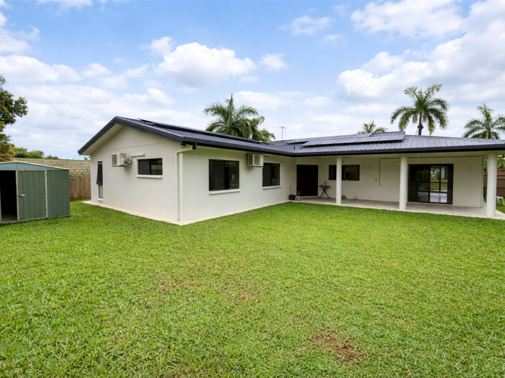 12 Summerhill Dr, Mooroobool, QLD 4870