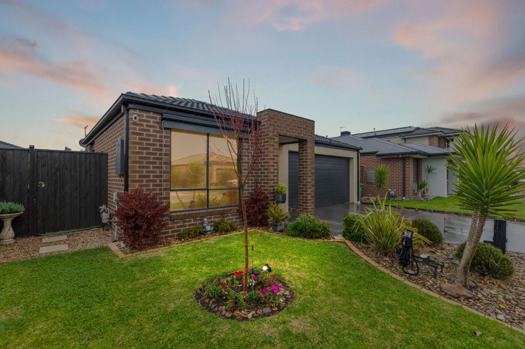 11 ZOE LANE, OFFICER, VIC 3809